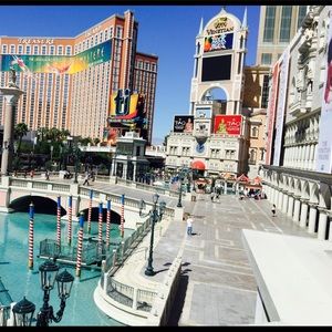 Meet your Posher, Cyndi